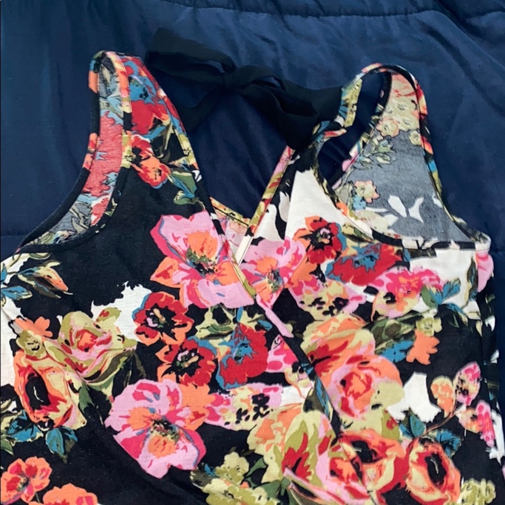Floral top - Picture 3 of 6